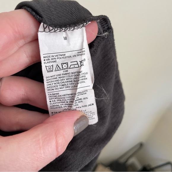 Old Navy | Gray Twist Front Muscle Tank | Size Medium - Picture 7 of 7